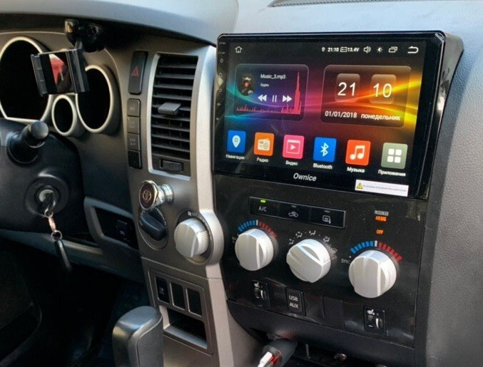 Магнитола для Toyota Tundra XK50 2007-2013, Sequoia XK60 2007-2022 - Carmedia OL-1688 QLed, Android 10/12, ТОП процессор, CarPlay, SIM-слот (CarPlay)
