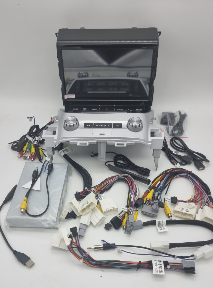 Магнитола для Toyota Land Cruiser 200 2007-2015 - Carmedia ZF-1005FH дисплей 10.1" на Android 10, 8Гб+256Гб, CarPlay, SIM-слот