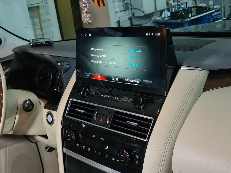 Магнитола для Infiniti QX80 / QX56 - Carmedia ZH-N1401 монитор 14", Android 12, 8/128Гб, CarPlay, 4 SIM-слот,