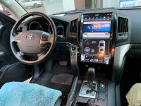 Магнитола для Toyota Land Cruiser 200 2007-2015 (отдельный экран климата) - Carmedia ZF-1806L-Q6 ("Тесла-Стиль") Android 11, 8ГБ+128ГБ, SIM-слот (CarPlay)