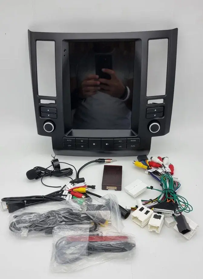 Магнитола для Infiniti FX35 / FX45 2003-2006 - Carmedia NH-1279-1 Android 10, 4ГБ-64ГБ, SIM-слот, CarPlay