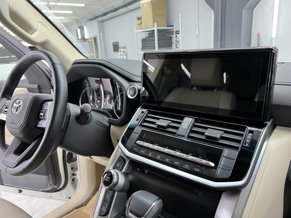 Монитор Android для Toyota Land Cruiser 300 2021+ RDL-LC300
