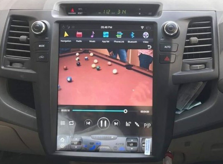 Магнитола для Toyota HiLux/Fortune 2011-2015 - Carmedia ZF-1257-Q6 ("Тесла-Стиль") Android 11, 8ГБ+128ГБ, SIM-слот (CarPlay)