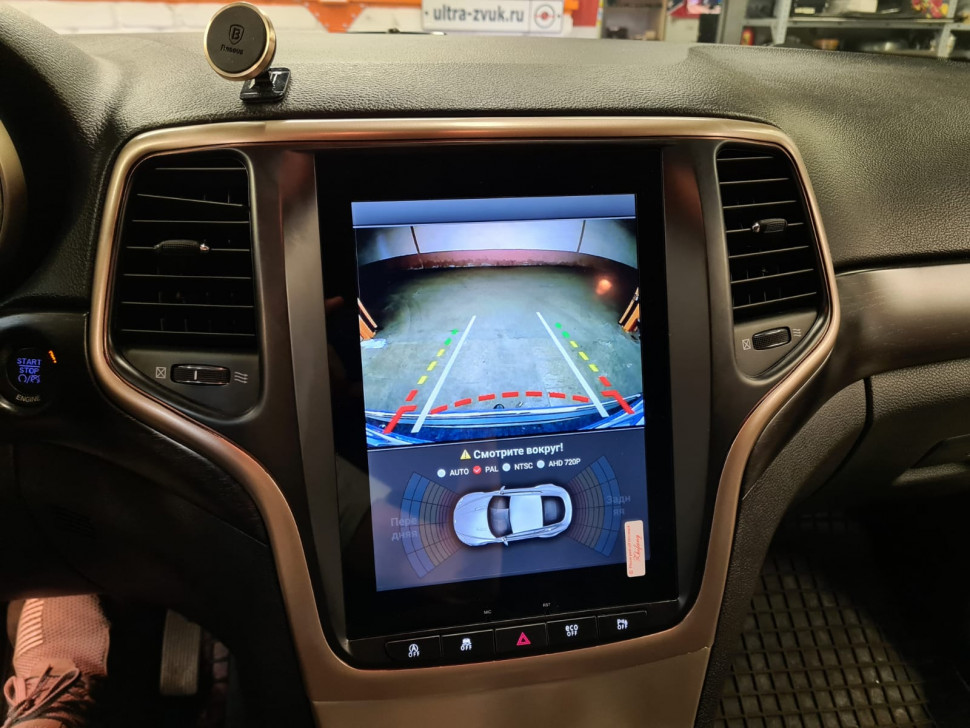 Магнитола для Jeep Grand Cherokee 2013-2021 - Carmedia ZF-1217G-GE Android 13, 8ГБ-128ГБ, SIM-слот, CarPlay
