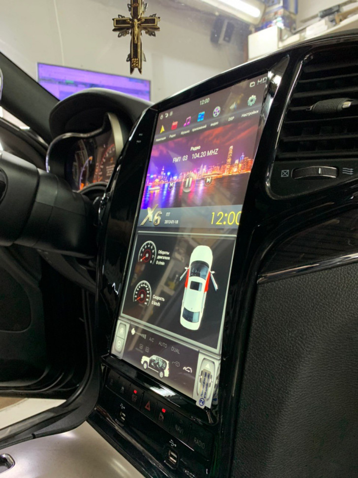 Магнитола для Jeep Grand Cherokee 2013-2021 (цвет шампань) - Carmedia ANS-1823G вертикальный монитор 13.6" в стиле "Тесла" на Android 10, 4ГБ-64ГБ, SIM-слот, CarPlay