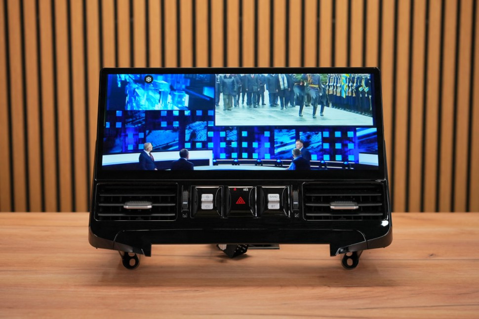 Монитор Android 17" для Toyota Land Cruiser 200 2015+ RDL-LC200 High DH17