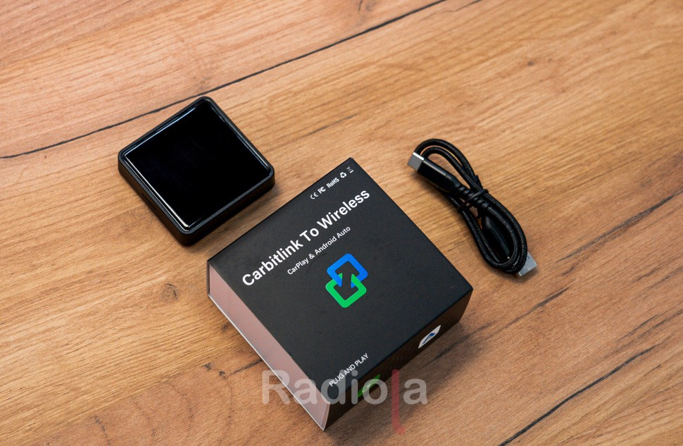Адаптер CarbitLink для подключения беспроводного Apple CarPlay и Android Auto RDL-CarbitLink