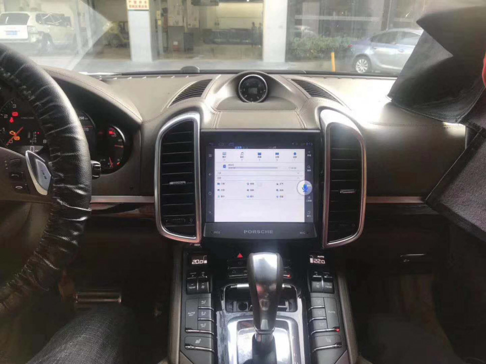 Магнитола для Porsche Cayenne 2010-2015 - Carmedia ZF-3018-GE монитор 8.4" на Android 10, 4Гб+64Гб, CarPlay, 4G SIM-слот