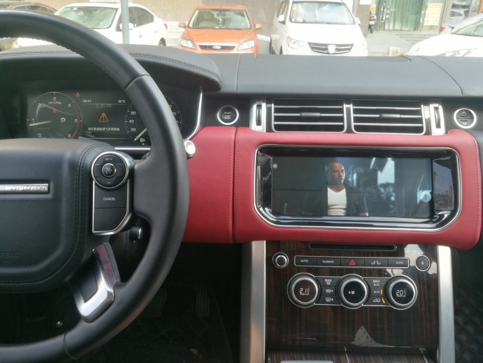 Магнитола Range Rover Evoque 2011-2015 (BOSCH) (большой штатный экран) - Carmedia MRW-8805A монитор 10.25", Android 11, 8Гб+128Гб, SIM-слот, CarPlay (только с установкой в Москве) (CarPlay)