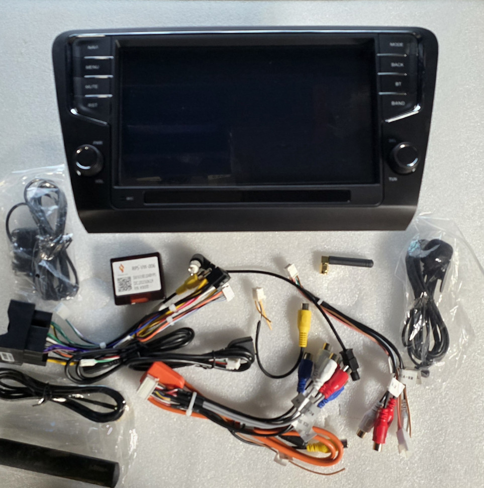Магнитола для Skoda Octavia A7 2013+ - Carmedia MKD-8035-A7, на Android 14, 4ГБ-64ГБ, CarPlay, 4G SIM-слот
